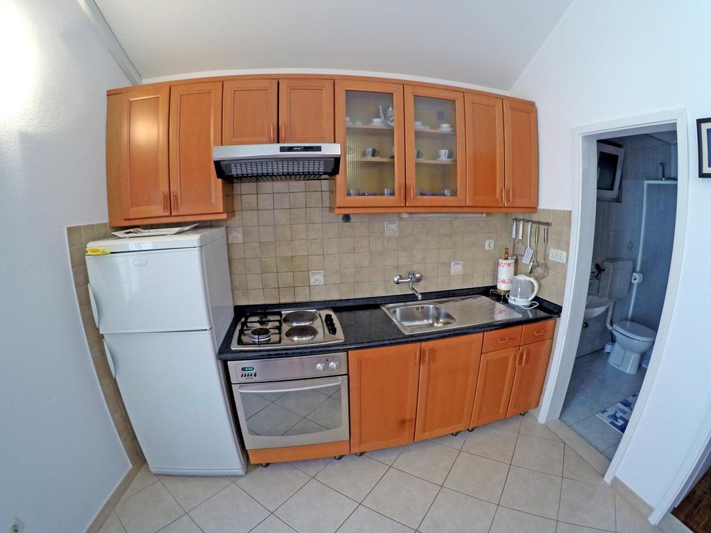 Apartments Ivic Bol Extérieur photo