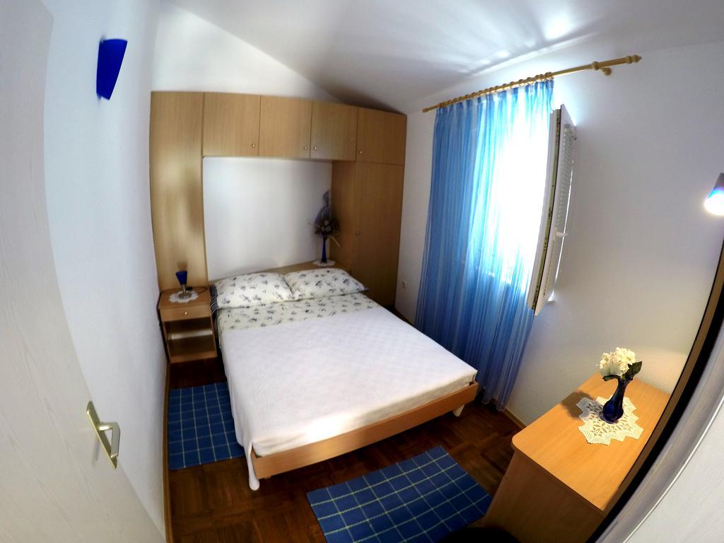 Apartments Ivic Bol Extérieur photo